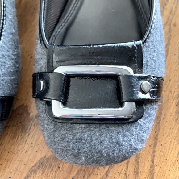 🔷Buckle Front low heel shoes - Picture 2 of 9